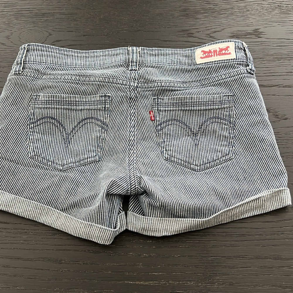 Adorable Levi conductor shorts. Size 24 or 0. Blue & white striped.